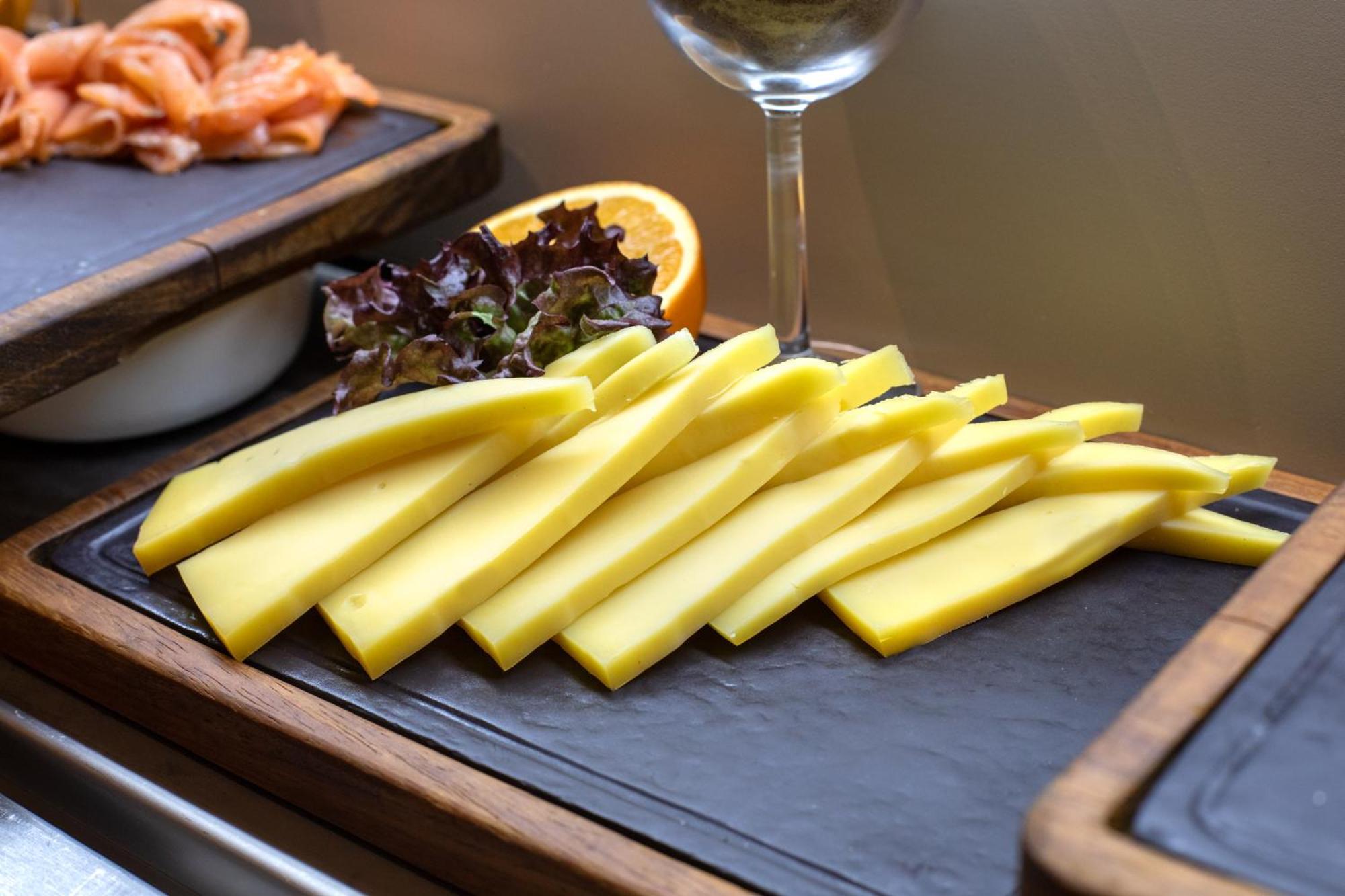 Bentley Hotel Old City-Special Class Istanbul Exteriör bild Parmigiano-Reggiano