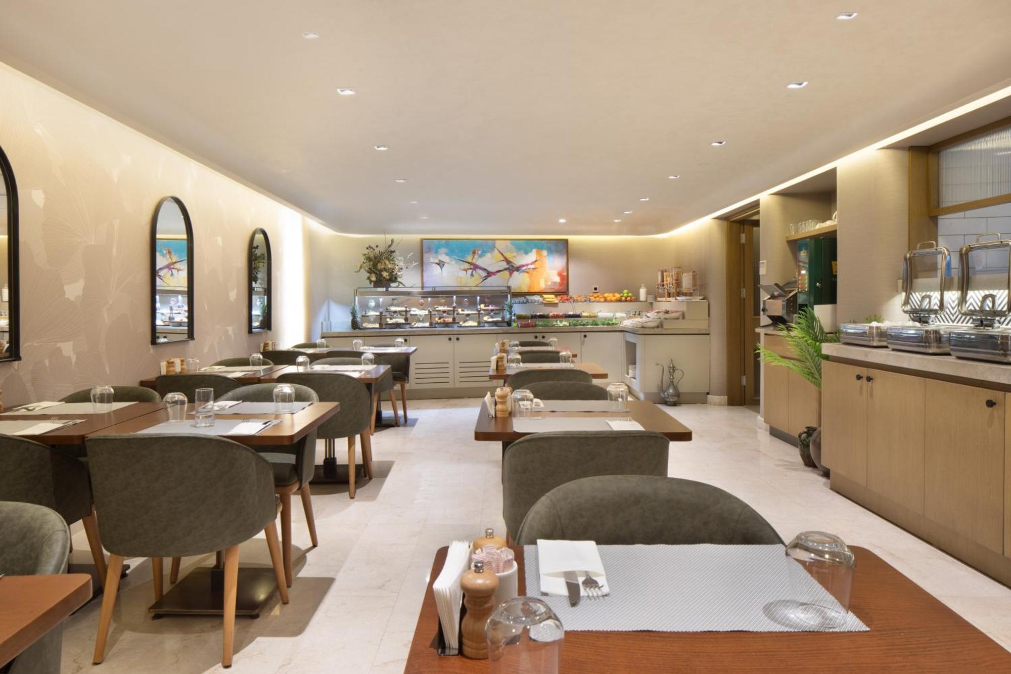 Bentley Hotel Old City-Special Class Istanbul Exteriör bild The interior of the restaurant