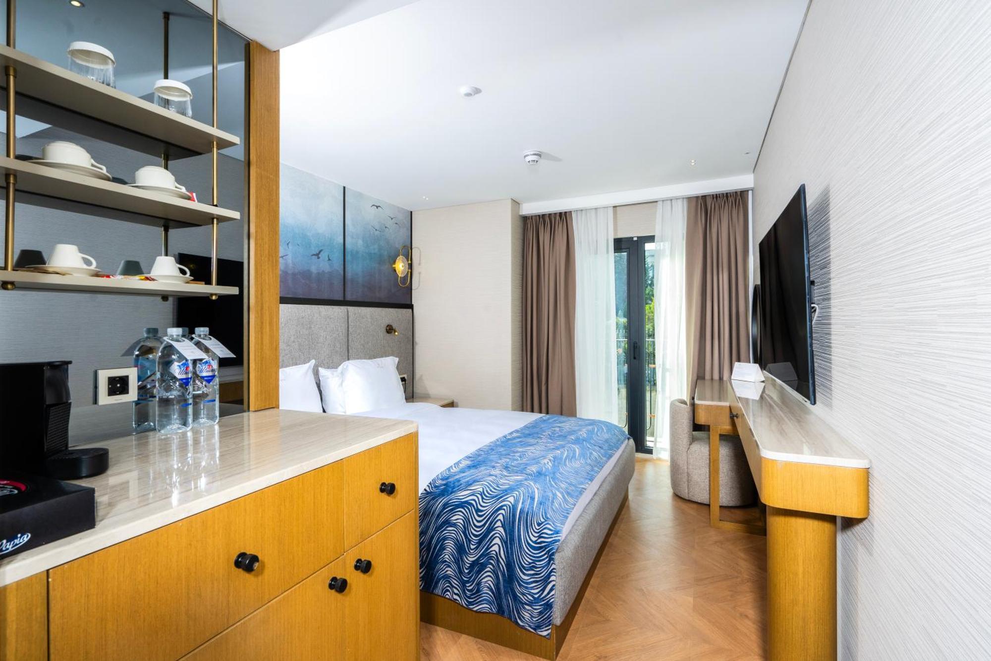 Bentley Hotel Old City-Special Class Istanbul Exteriör bild A room at the hotel